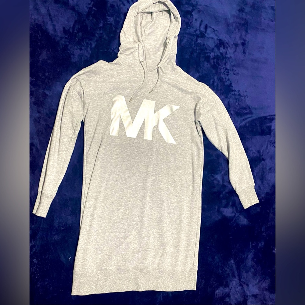 Sport hooded dress